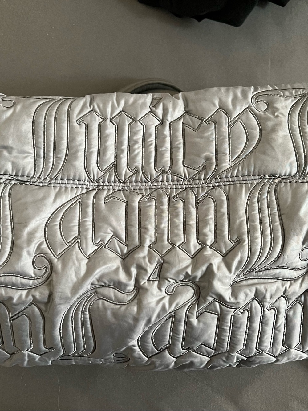 Vintage Juicy Couture large puffer w/embossed logo - Picture 10 of 10
